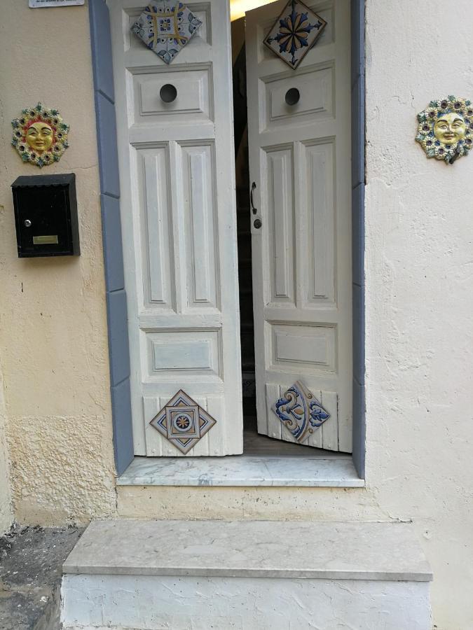 Casa Vacanze Il Girasole كالتاجيروني المظهر الخارجي الصورة